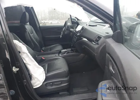 2019 Honda Passport Touring z USA, uszkodzony, nr VIN 5FNYF8H95KB027296